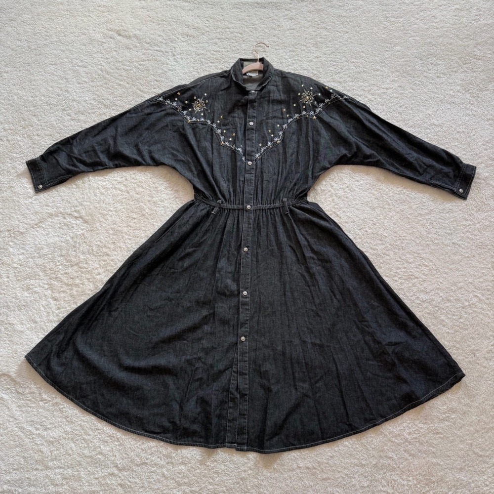Freego Shades of Blue Denim Dress 9/10 Black Western Embroidered Celestial Star